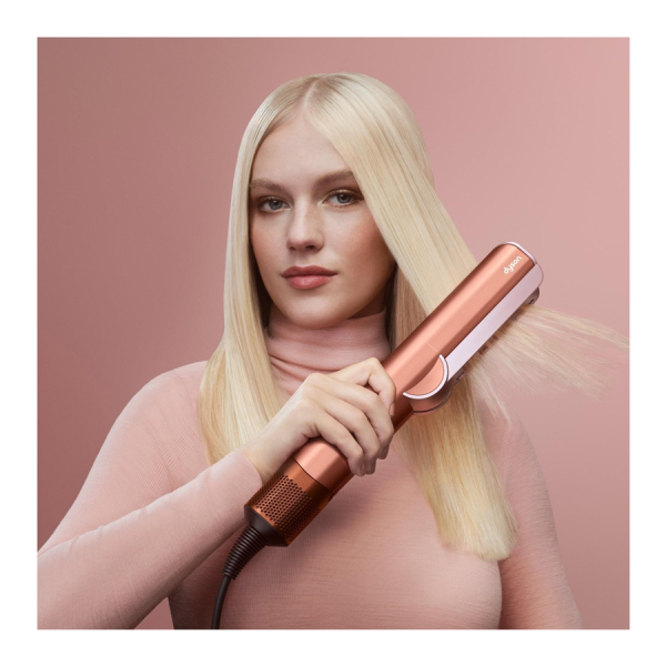Dyson Pegla Za Kosu Airstrait Amber Silk Pink Champagne Limited Edition dyson-pegla-za-kosu-airstrait-amber-silk-pink-champagne-limited-edition